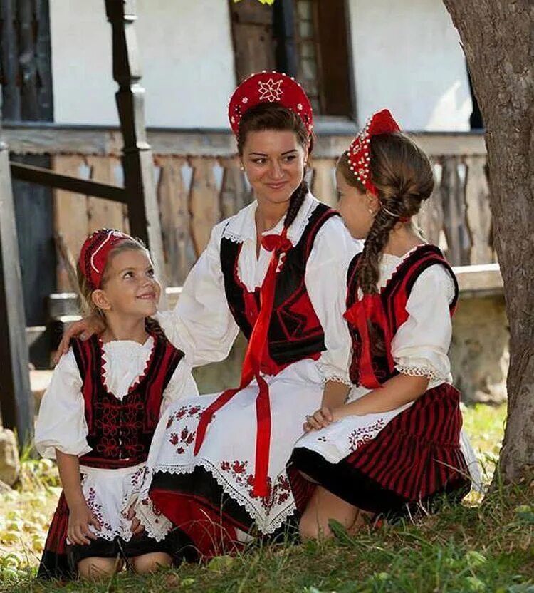 Венгры какой народ. Венгрия мадьяры. мадьяры и венгры. венгры секеи. мадьяры народность венгрия.