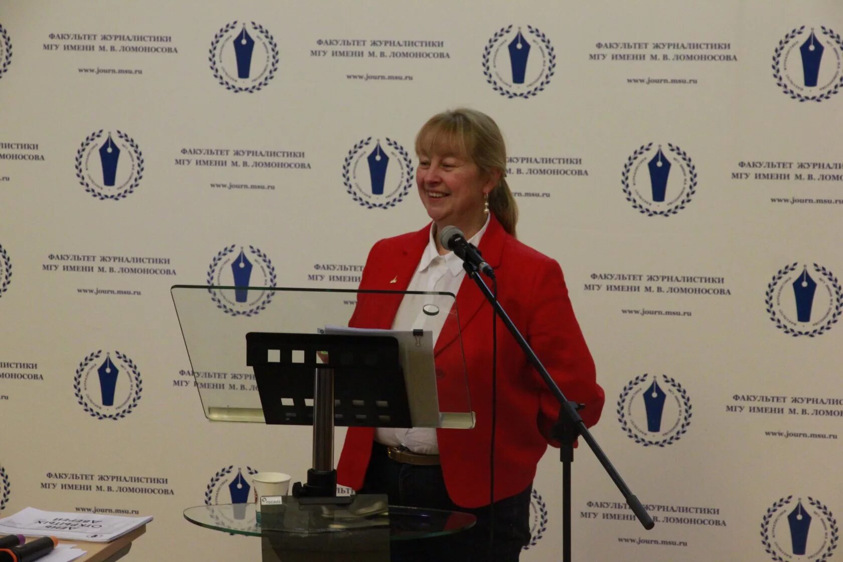 Факультет журналистики мгу эмблема. Сайт журфака. Журналистский факультет воронежского государственного университета. Спбгу международная журналистика. Журфак мгу москва.