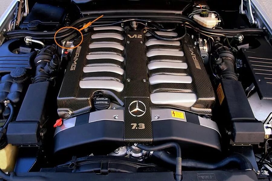 Mercedes cl 55 amg мотор. Объем автомобиля. Автомобили с объемом двигателя 5 5. Toyota ractis 2012 габариты. Автомобили с объемом двигателя 5 5.