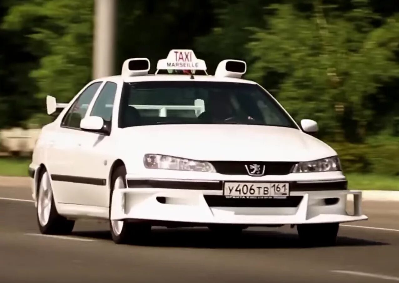 Такси 3 автомобили. Пежо 406 с Мерседесами такси 2. Такси 3 машина Peugeot 406. Peugeot 406 Taxi 1998.