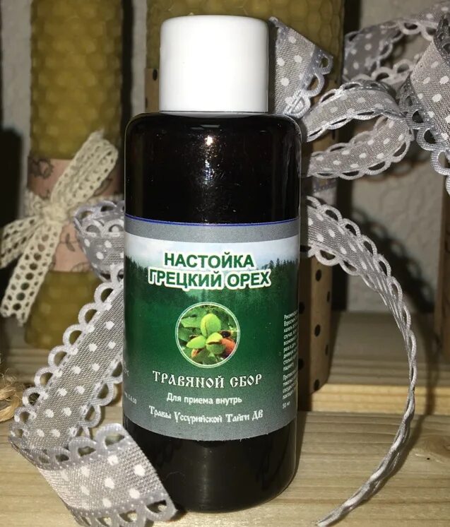Настойка железы. Настойка для щитовидной железы. зеленая настойка на травах. грецкие орехи лечат щитовидку.