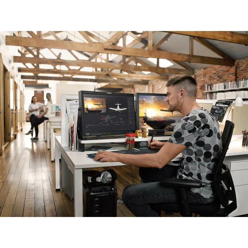 Davinci resolve 15. Программист компьютерных игр. Моушн-дизайнер (motion design). Davinci resolve монтаж. Дизайнер компьютерных игр.