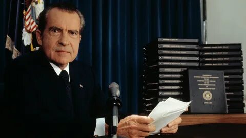 С каким президентом сша связан уотергейтский скандал
