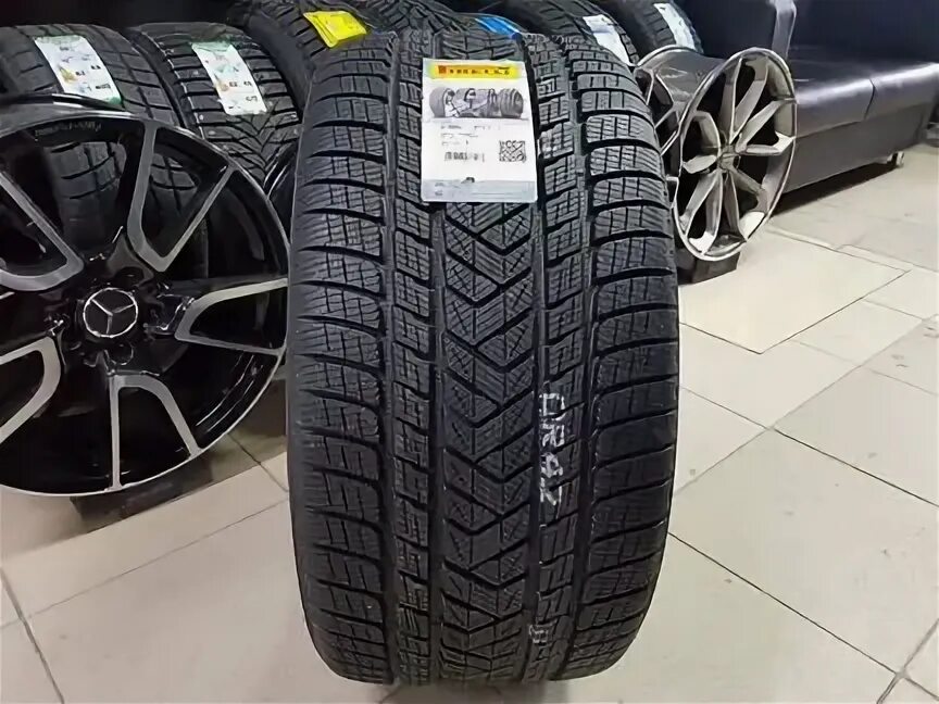 285 40 r22 купить. Pirelli Scorpion Winter 275/40 r22. Pirelli Scorpion Winter 265/45 r20. Pirelli 305/40r20 112v XL Scorpion Winter n0 TL. Pirelli Scorpion Winter 2 285/40 r22 110v XL.