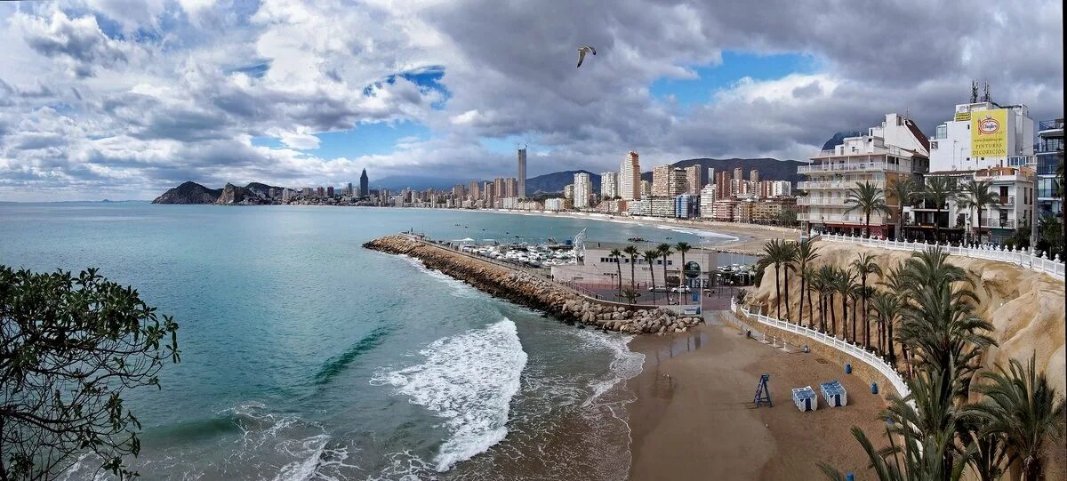 альмерия город в испании. валенсия набережная. салоу набережная. набережные испании. провинция аликанте.