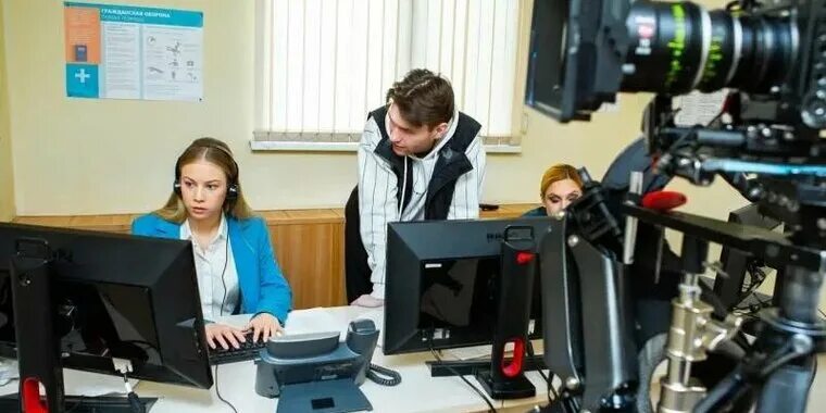 Оператор службы спасения. Служба спасения фильм 2022. Оператор службы спасения 112. Система-112 московской области. Оператор службы спасения.