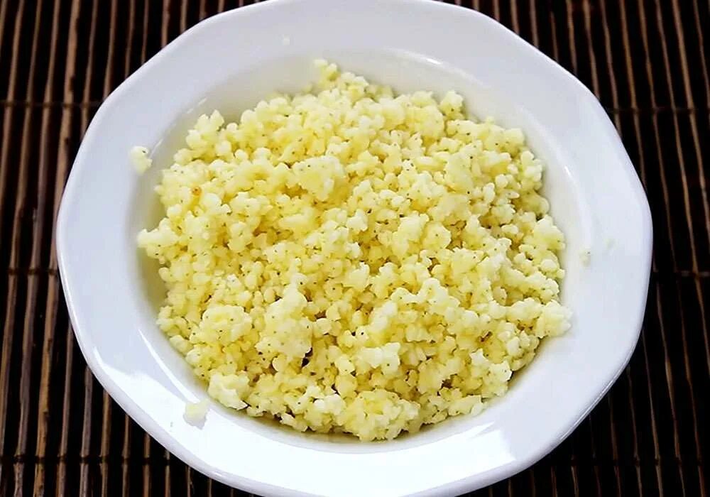 Как приготовить вкусную пшенную кашу на воде. Пшенная каша. пшено вареное. пшённая каша на воде. пшено на воде.