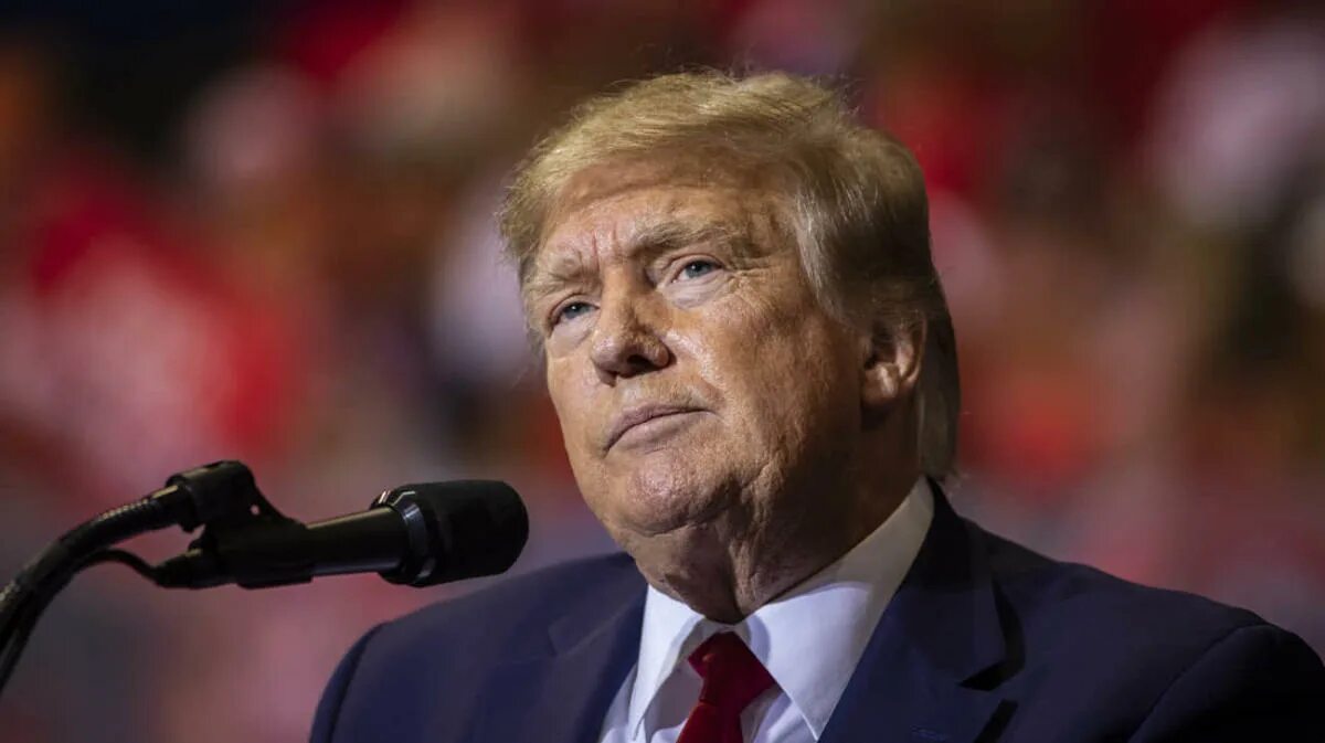 Трамп сейчас. Former trump. Трамп довольный. Former trump. Байден 2023.