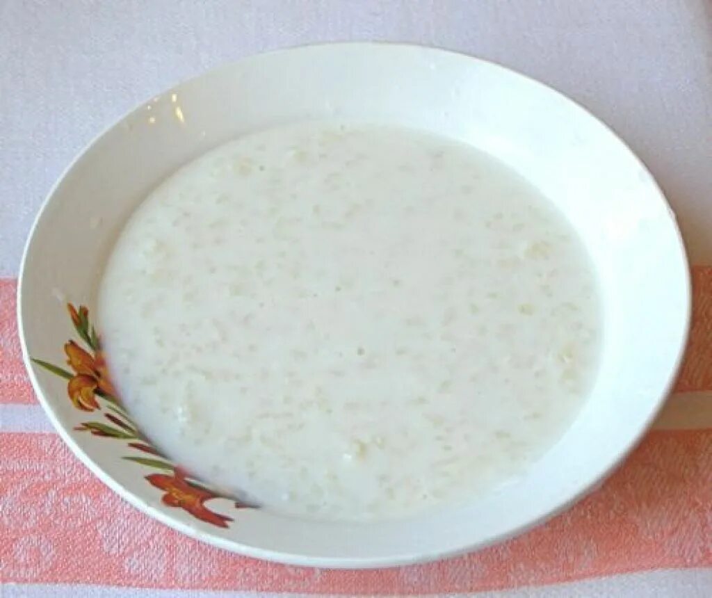 Суп молочный с крупой рисовой. Суп молочный рисовый. Каша рисовая молочная. Молочный суп с рисом. Молоко слизистая