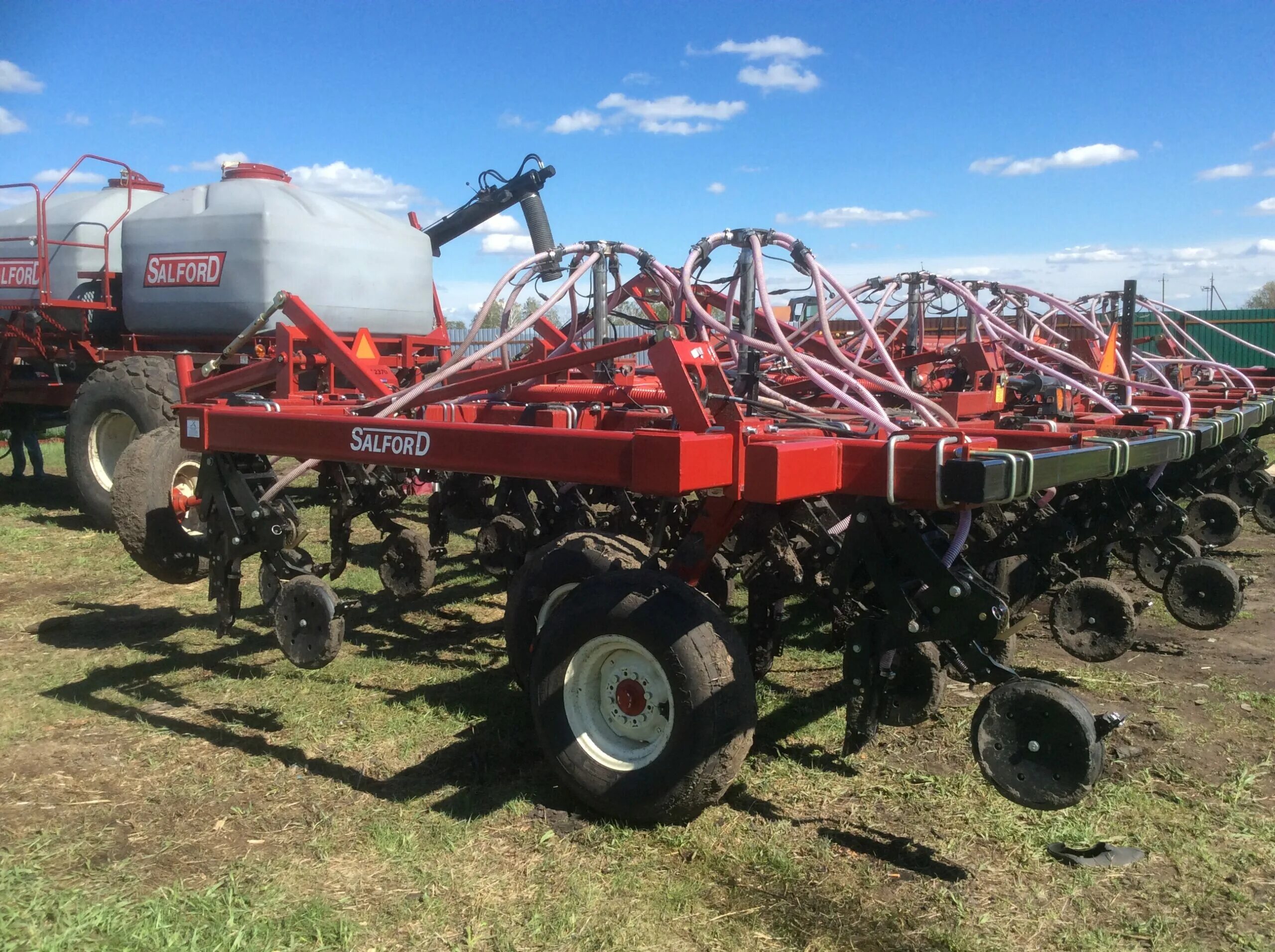 Salford 580 сеялка. Посевной комплекс salford 580-4050. Посевной комплекс сэлфорд-580 гибрид. Сеялка salford 4050. Посевной комплекс salford.