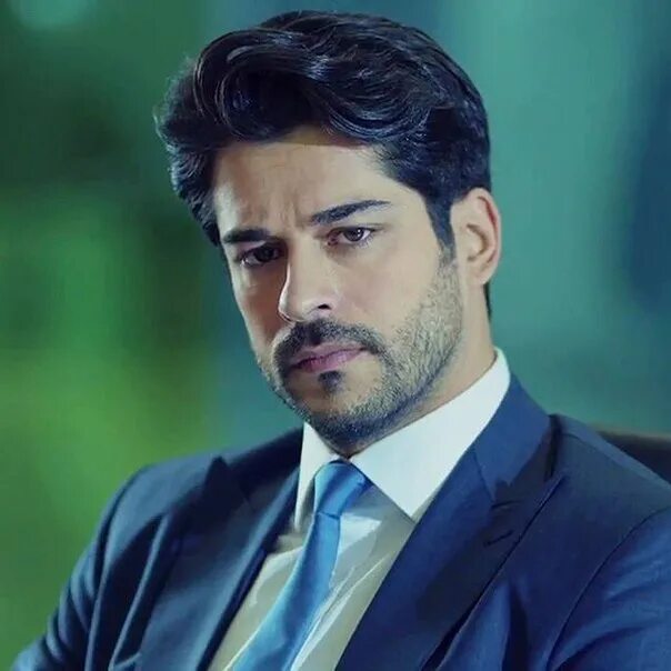 Кемаль сойдере. Кемаль сойдере. Турецкий актер бурак озчивит. Кемаль сойдер актер. Бурак озчивит кемаль.