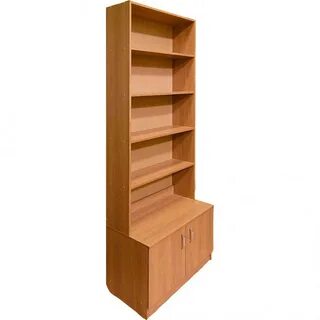 В книжном шкафу три полки