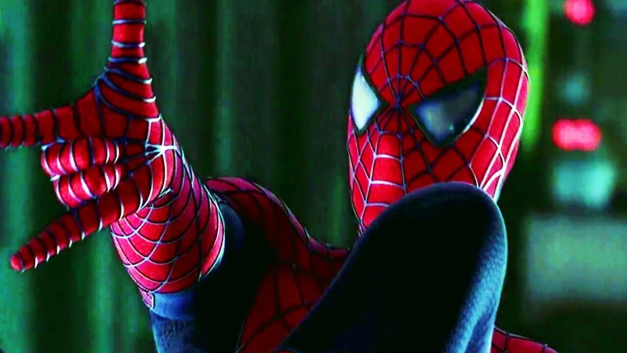 Человек паук 2004 хорошим качеством. Spider man 2004. Тоби Магуайр человек паук 2004. Человек паук 2 Тоби Магуайр доктор осьминог. Линза человека паука 2004.