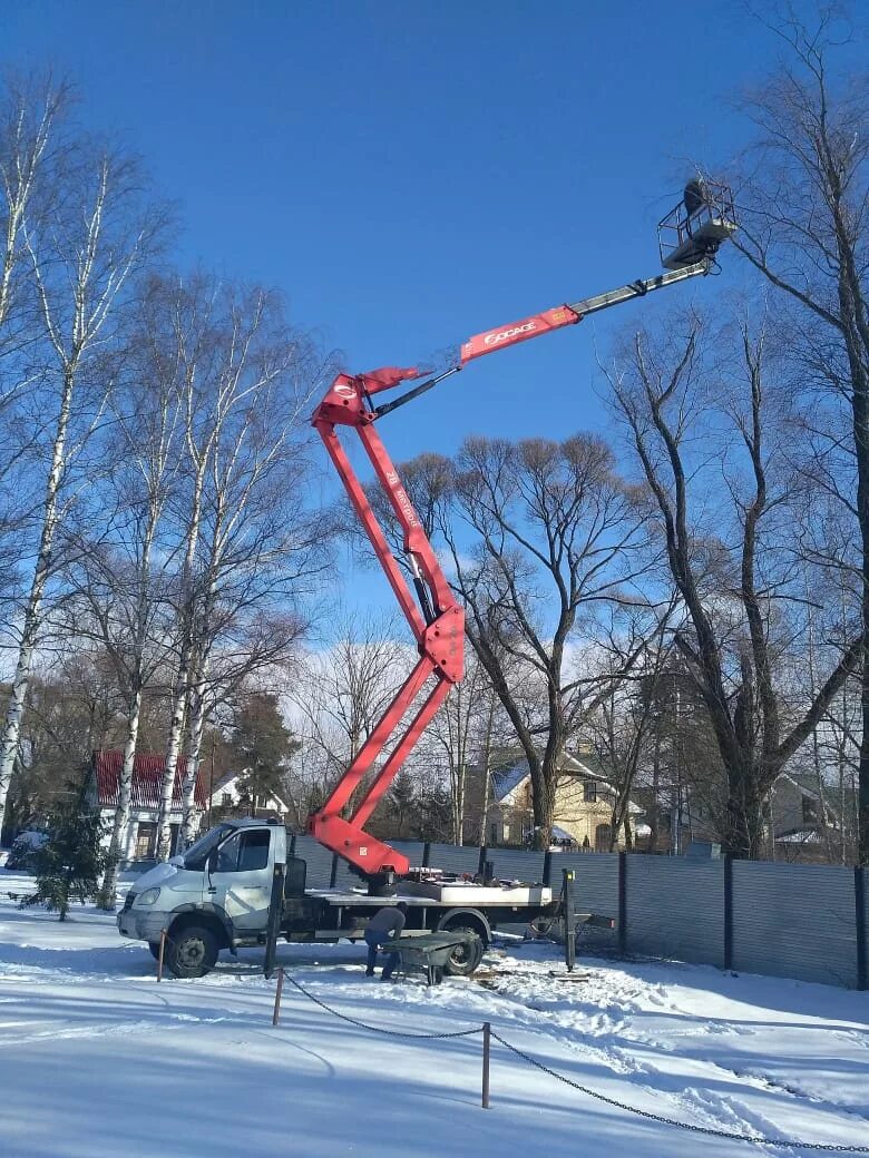 Автовышка с люлькой. Пульт управления автовышкой. Автовышка. Автовышка с управлением из люльки. Управление люлькой автовышки.