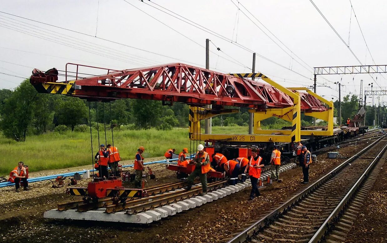 Дирекция ремонта пути ржд. Укладочный кран УК-25/28 СП. Кран УК 25 СП. Путеукладочный кран УК-25/28сп. Укладочный кран УК-25сп предназначен для.