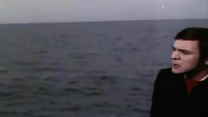 Песня муслима магомаева о море море. Мусли эм магомаев море море. джонни маска синяя вечность.