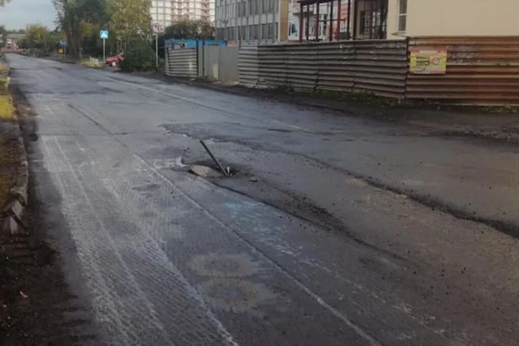 Заметили на дорогах. Заметили на дорогах. Асфальт с разметкой. Странных случаев на дороге. Заметили на дорогах.