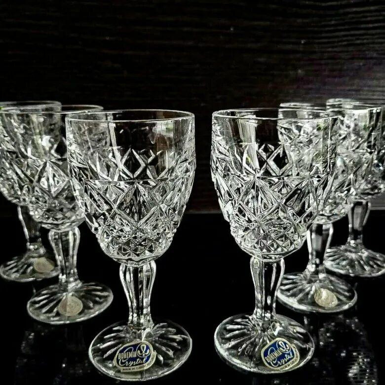 Авито хрусталь богемия. Чегсмй зрусталь богемия лекор высокие. Конфетница чсср богемия. Конфетница из богемского хрусталя. Чешский хрусталь богемия чайная пара.