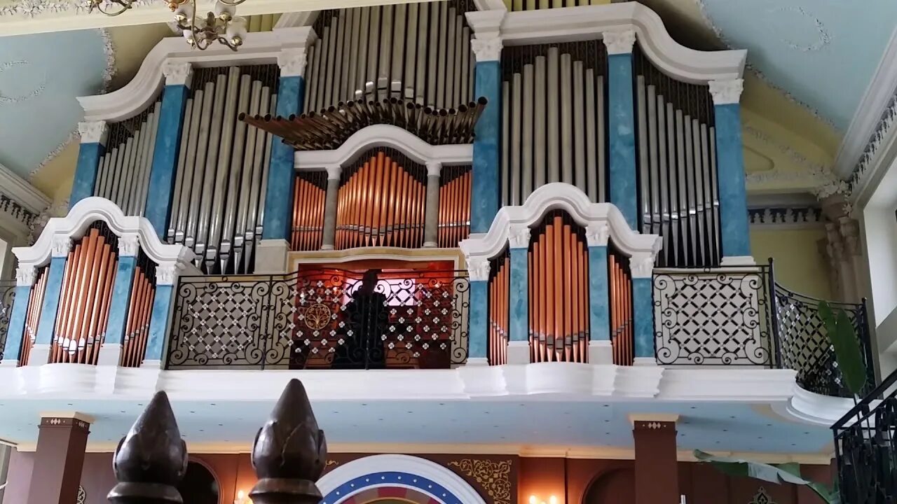 Ялта органный зал римско-католический храм. Концерт органной музыки в крыму. Ялта органный зал римско-католический храм. Ливадия органный зал костел. Ливадийский дворец органный зал.