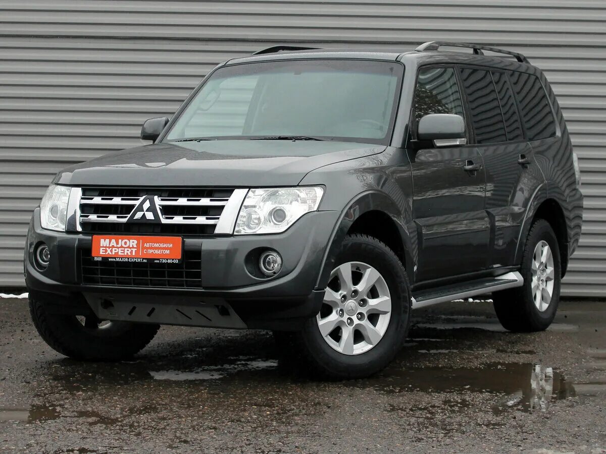 Mitsubishi pajero 2011. Мицубиси Паджеро 2011. Митсубиси Паджеро 4. Мицубиси Паджеро 4 2011.