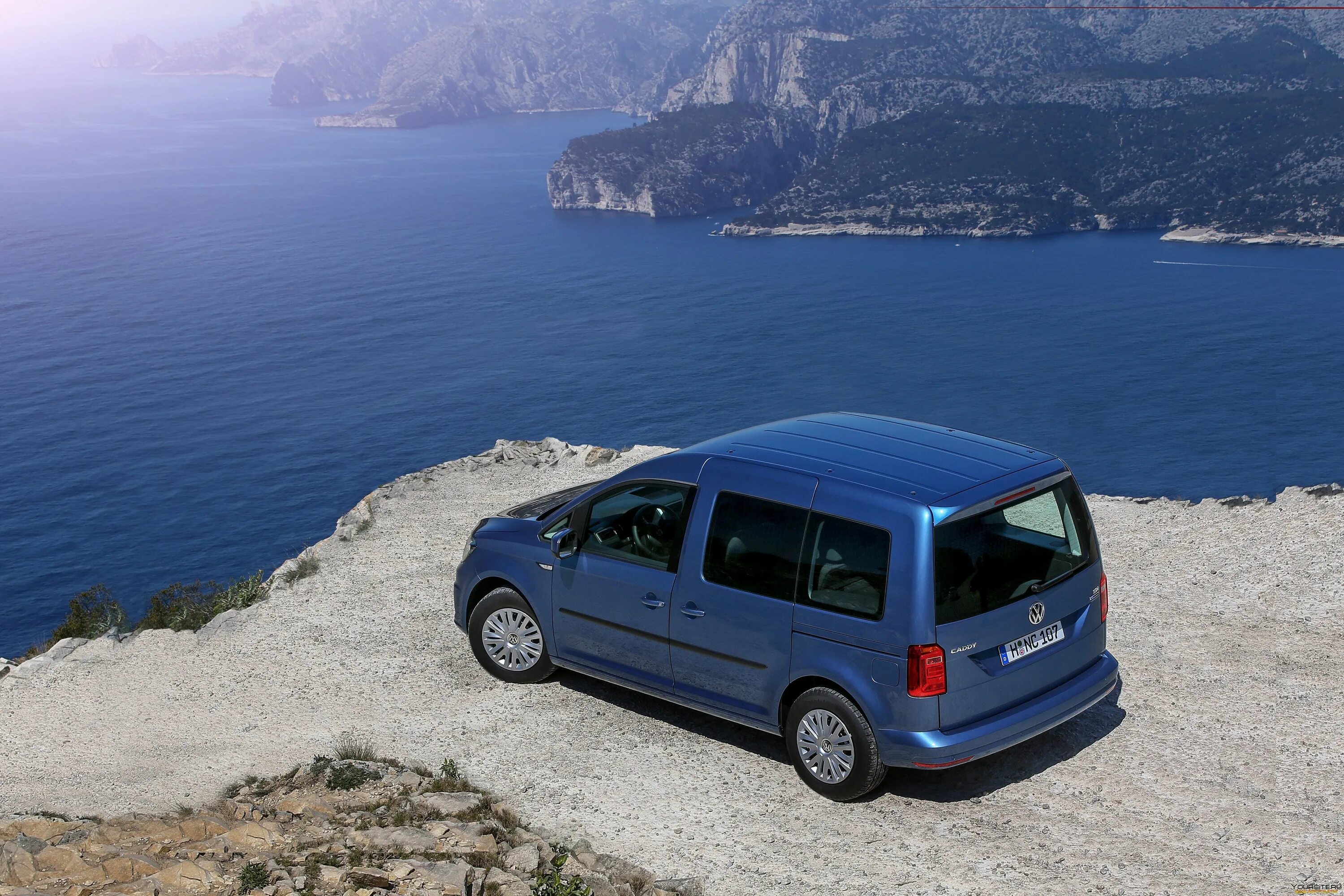 Vw caddy. Фольксваген кадди 4. минивэн фольксваген кадди. volkswagen caddy 4 поколения. фольксваген caddy combi.