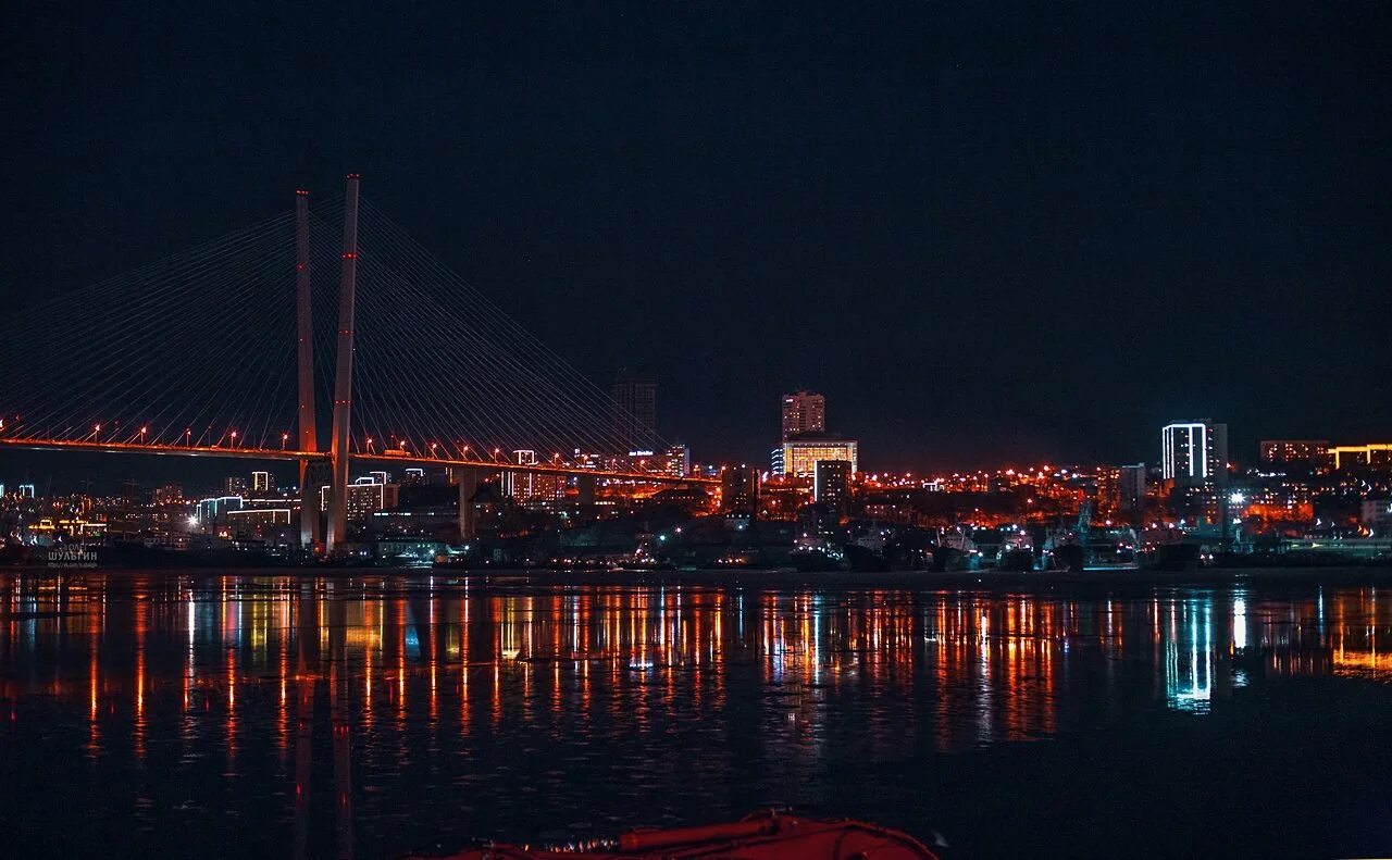 Телефоны города владивостока. Владивосток ночью. центр владивостока ночью. ночной город владивосток. город владивосток ночью.