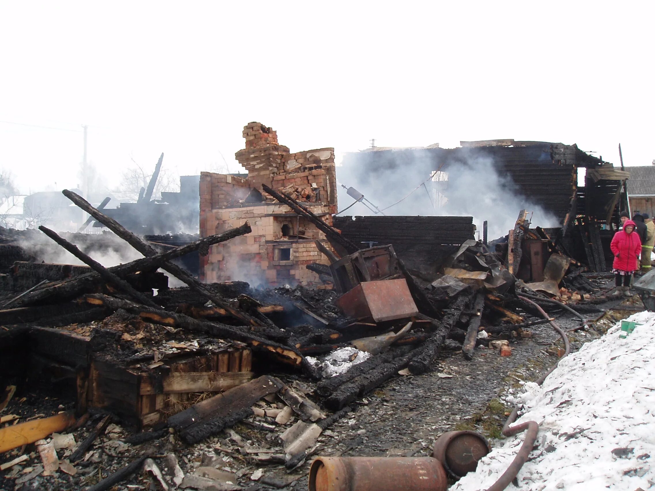 Пожар в Харовске Вологодской области. Сгоревшие здания Харовска. Пожар Харовский район. Происшествия Харовский район.