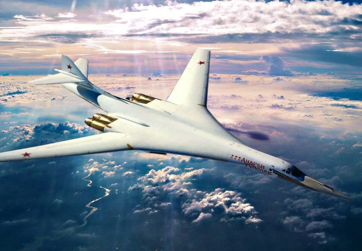 Ту-160 белый лебедь. Бомбардировщик ту-160м. Стратегический сверхзвуковой ракетоносец-бомбардировщик ту-160. Белый лебедь самолет ту 160.