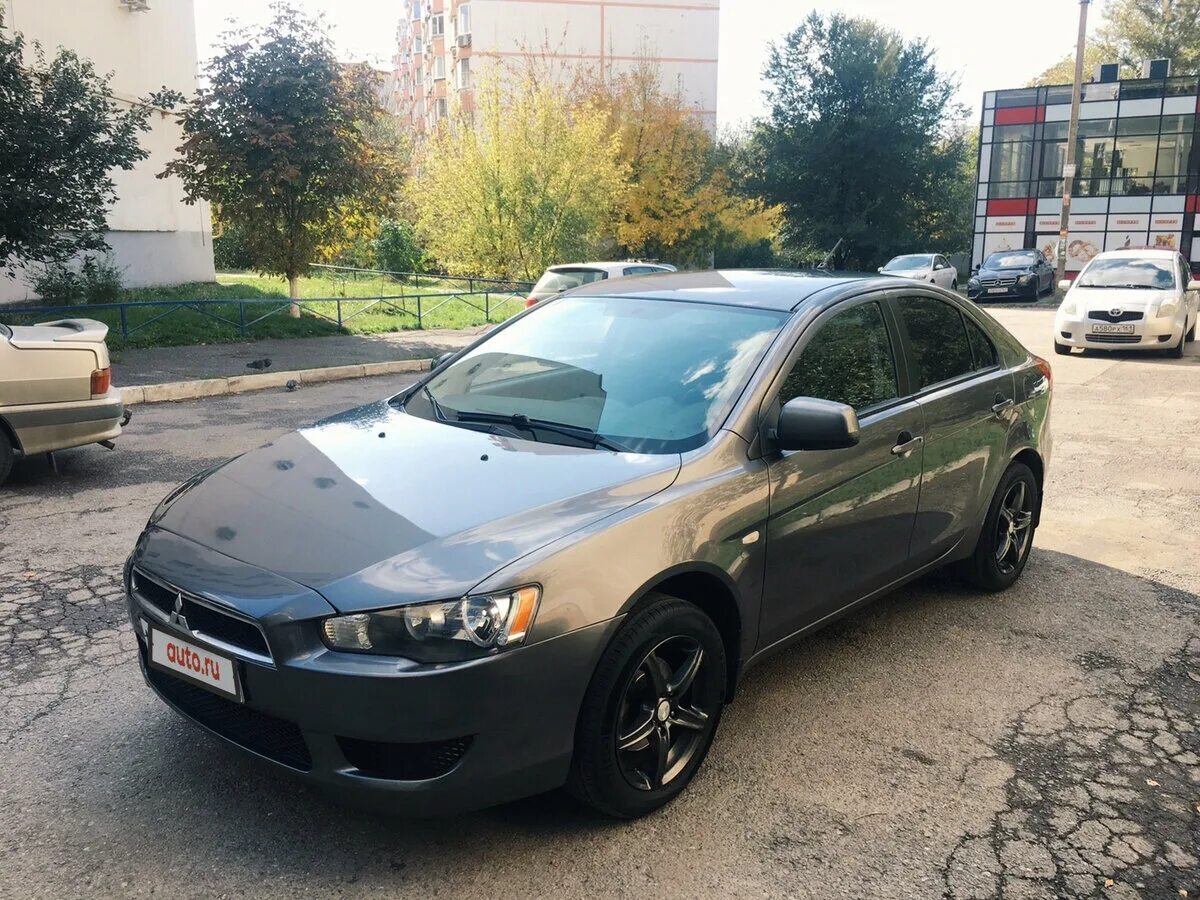 Лансер 10 отзывы владельцев. Митсубиси Лансер 2008. Mitsubishi Lancer, 2008 серый. Митсубиси Лансер хэтчбек 2008. Lancer 1.8 2008.