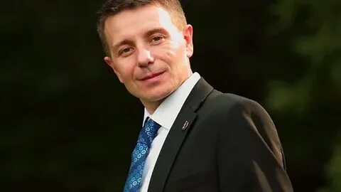 Денису валерьевичу