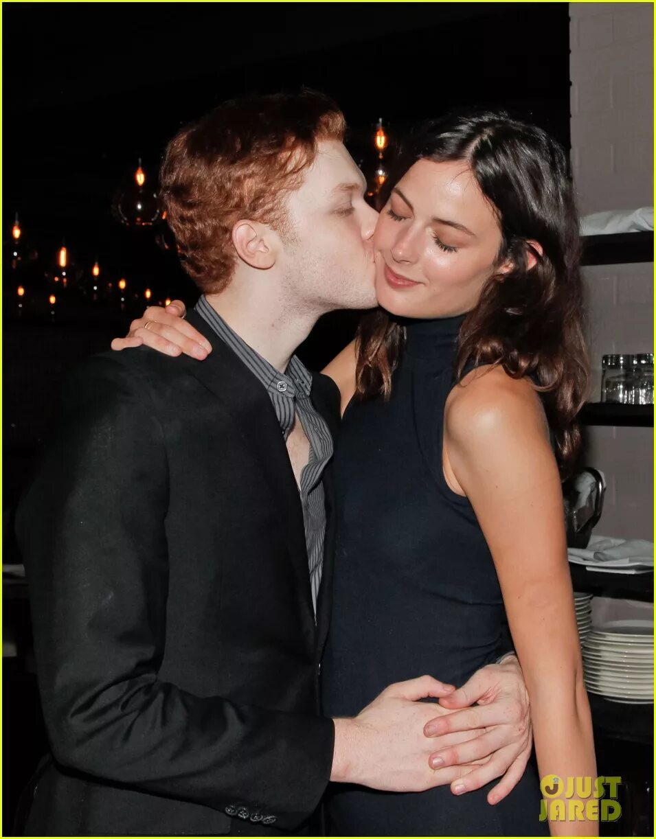 С кем встречался камерон Pin em Shameless