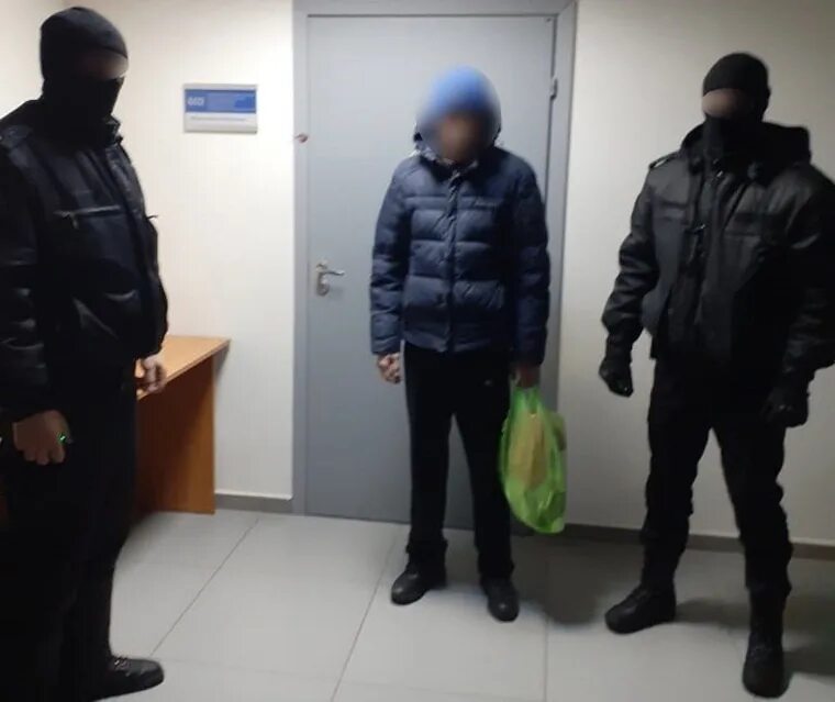 Пацан украл кроссовки в бразилии. Пацана убили за кражу кроссовок. муж убибийцы детей в екатеринбурге.