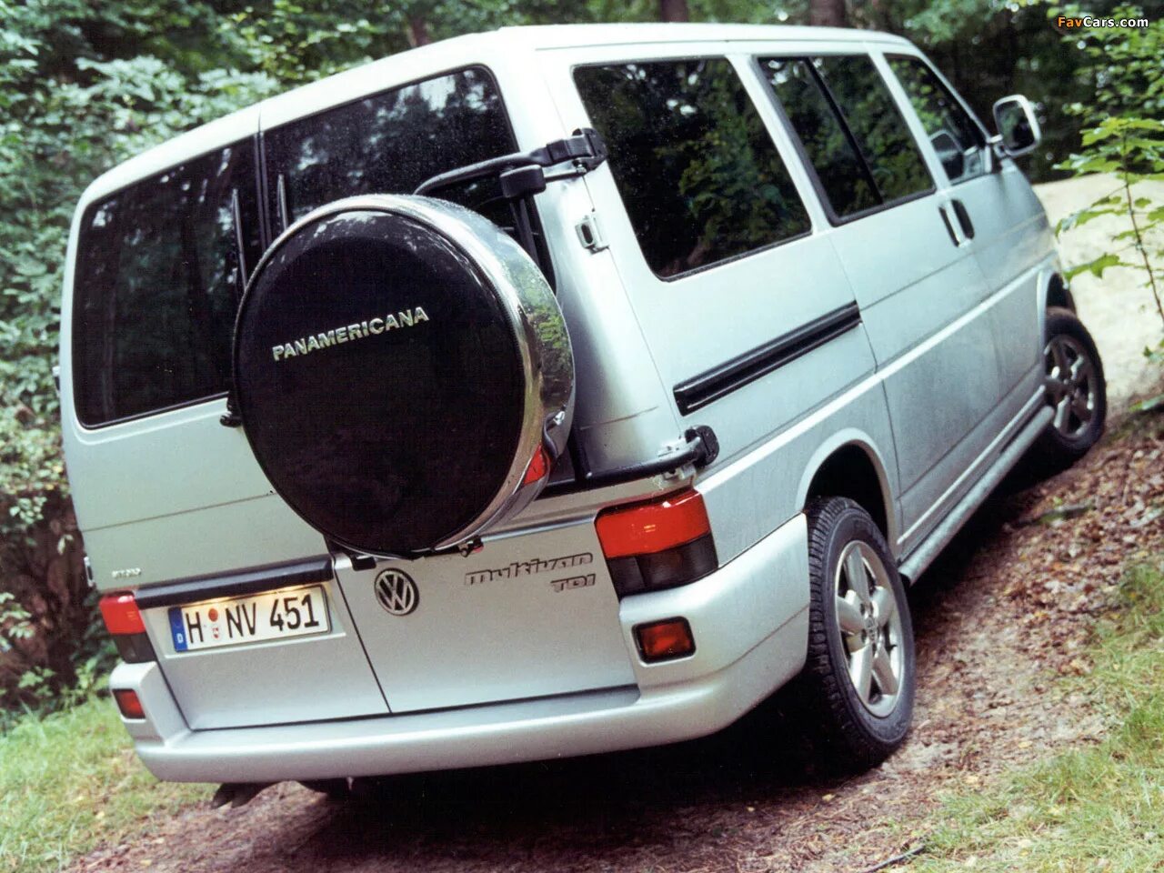 Фольксваген Мультивен т4. Фольксваген Мультивен 1995. Volkswagen Transporter 4 поколение. Фольксваген Мультивен 1996.