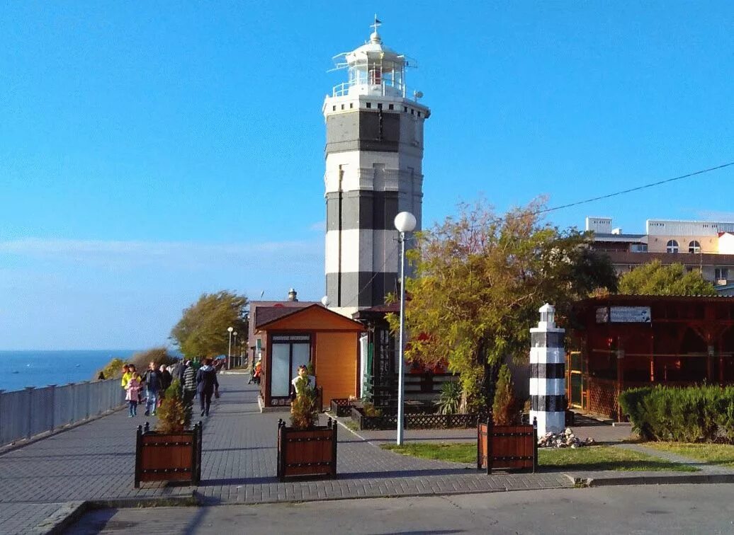 Погулять в анапе. Анапский Маяк Анапа. Достопримечательности Анапы Маяк. Анапский Маяк достопримечательности Анапы. Витязево Анапа Маяк.