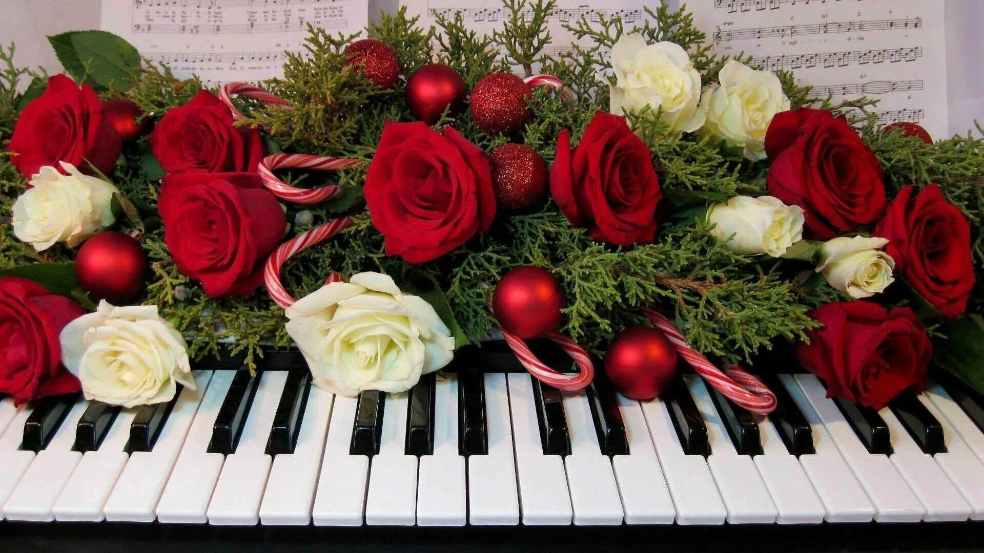 Музыкальный юбилей. Музыкальный букет цветов. Рояль цветы. Цветы для музыканта. Рояль в цветах.