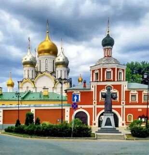 Название московских монастырей