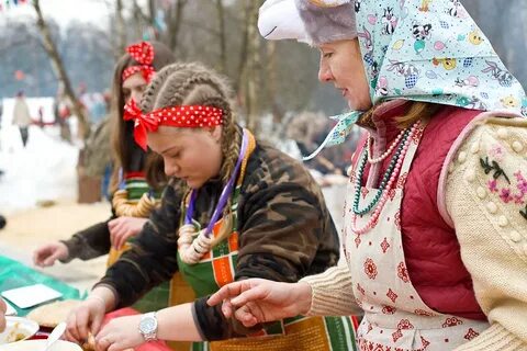 Провожали или проводили