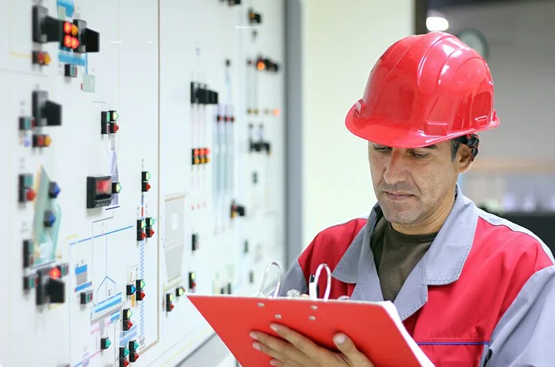 Инженер конструктор. Пусконаладка оборудования. Профессия инженер. Строительная организация. Инженерные профессии.