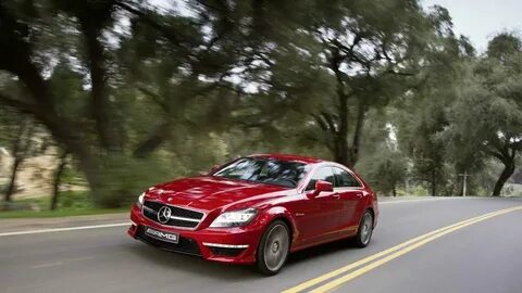Mercedes красный