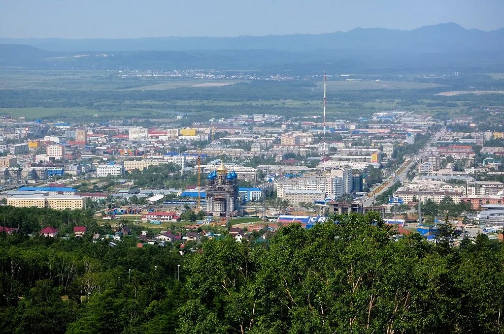 Сайт город южно сахалинск. Город Южно-Сахалинск. Центр города Южно-Сахалинска. Сахалин город Южно Сахалинск. Южно Сахалинск виды города.