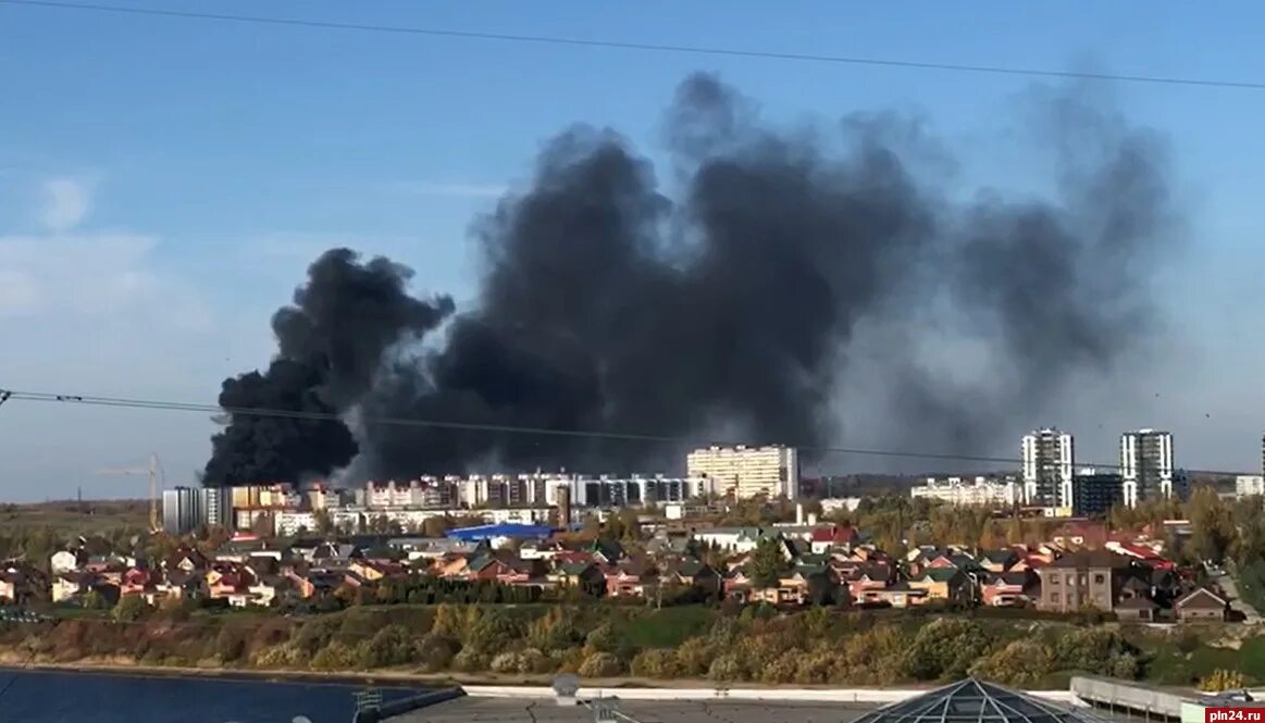 ЖК Александрия Псков. Пожар в Пскове. Псков крупный пожар. Пожар в Александрии. Сгорел комплекс