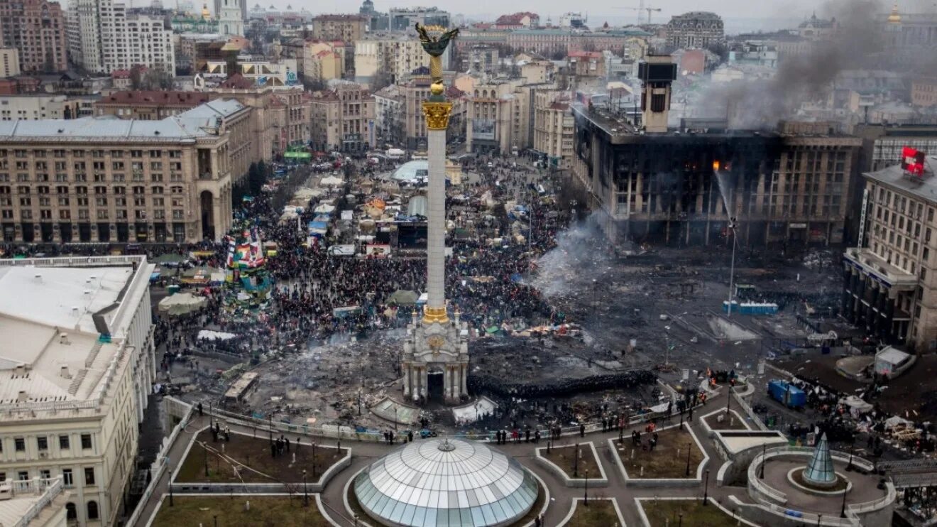 Сколько длился майдан. Киев площадь независимости Евромайдан. Майдан площадь в Киеве в 2014. Майдан независимости 2014. Центр Киева Майдан.