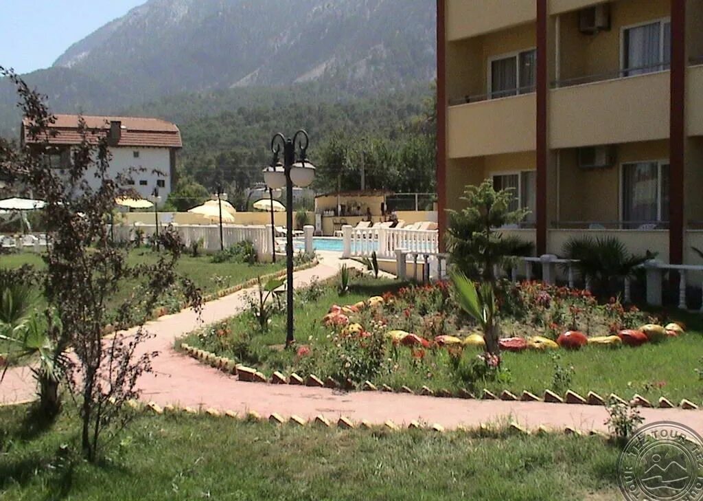 Арес блю кириш. Larissa park 4. Larissa park 4. Larissa akman park hotel 4 турция кемер. Отиум парк акман бич резорт 4 кемер.