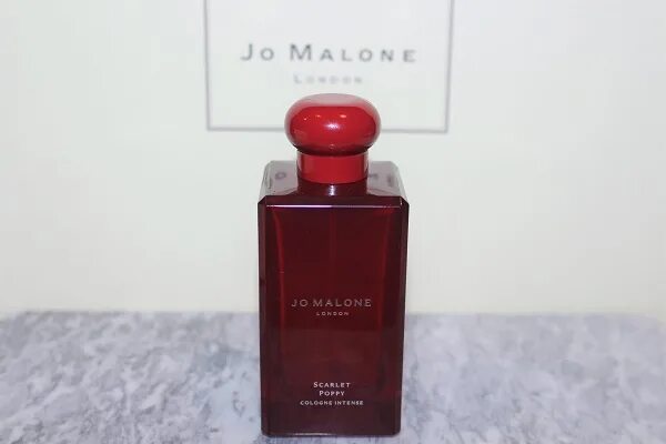 Скарлет поппи. Джо малон скарлет поппи интенс. scarlet poppy cologne intense. jo malone london scarlet poppy. scarlet poppy intense jo malone london.