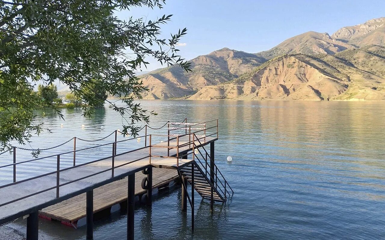 Зона ташкент. Layner ташкент. Зона отдыха угам узбекистан ташкентская область бостанлыкский район. Гостевой дом небеса чимган. Ташкент зона отдыха чарвак.