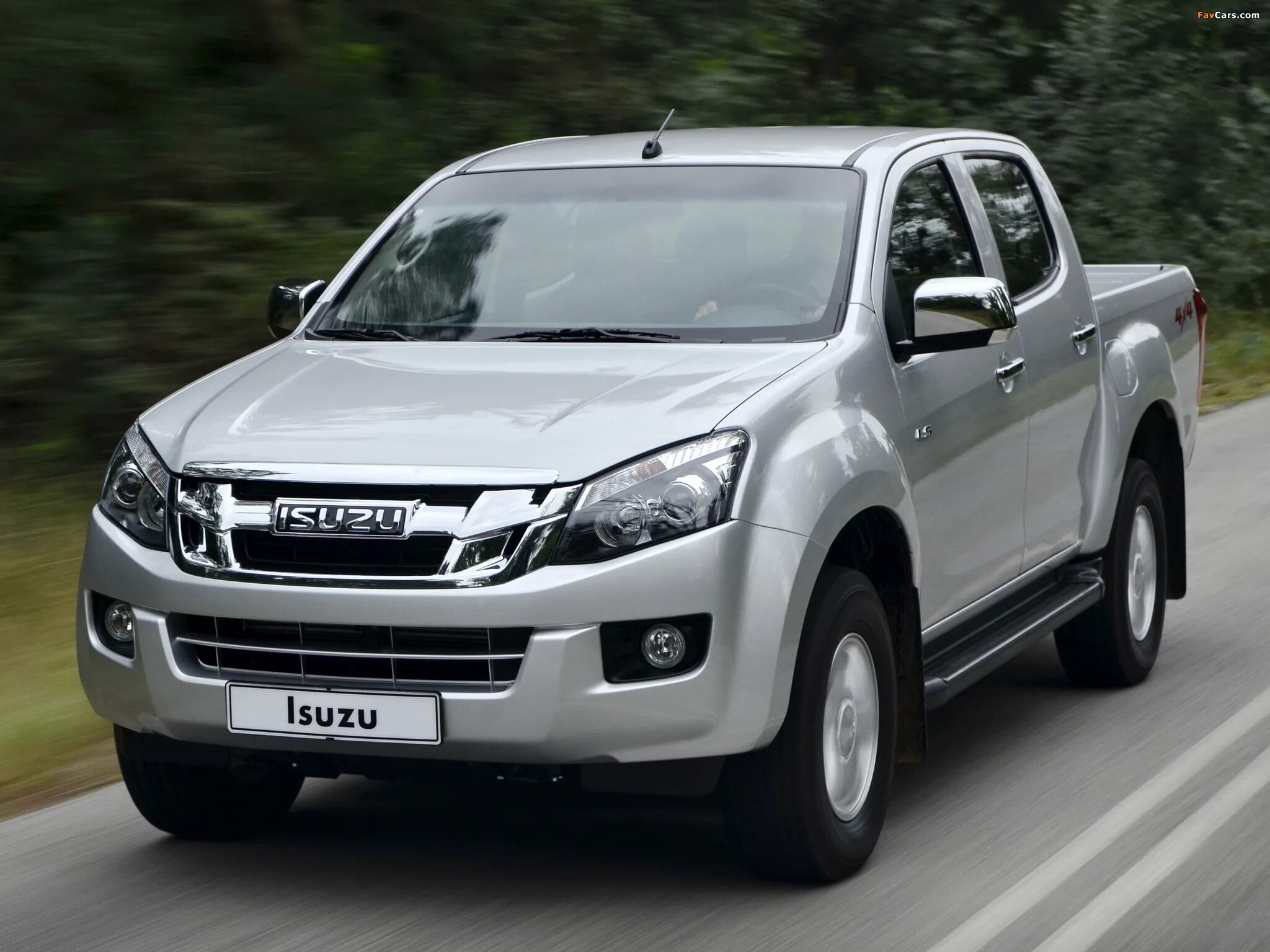 Ди макс. Isuzu d-Max. Isuzu d-Max 2012. Исузу Димакс пикап. Isuzu d-Max Double Cab.