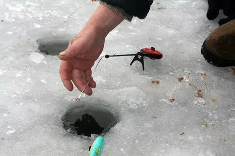 Как ловить на мормышку зимой