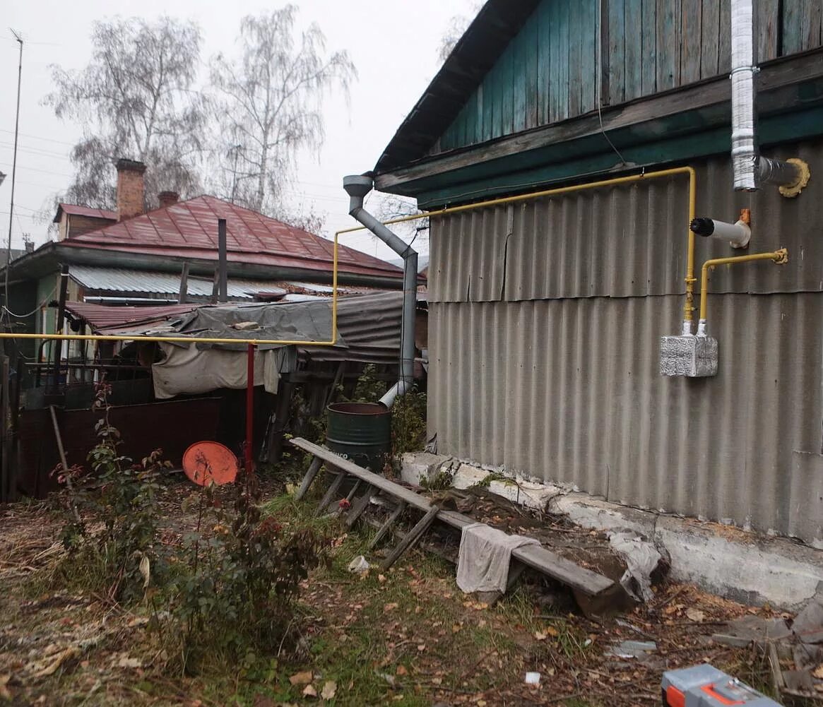 Газ в частный дом новосибирск. Завод газа в дом. ГАЗ В доме. Ввод газа в дом. ГАЗ В деревне.