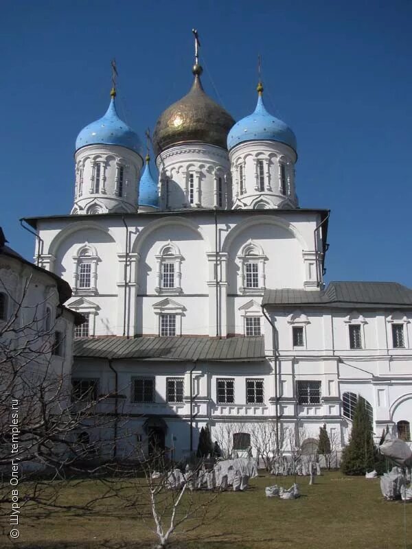 Спасо-преображенский собор в новоспасском монастыре. Преображения господня монастыри. Хутынский монастырь в великом новгороде. Собор преображения господня в новоспасском монастыре, москва. Спасо-преображенский собор спасского монастыря.