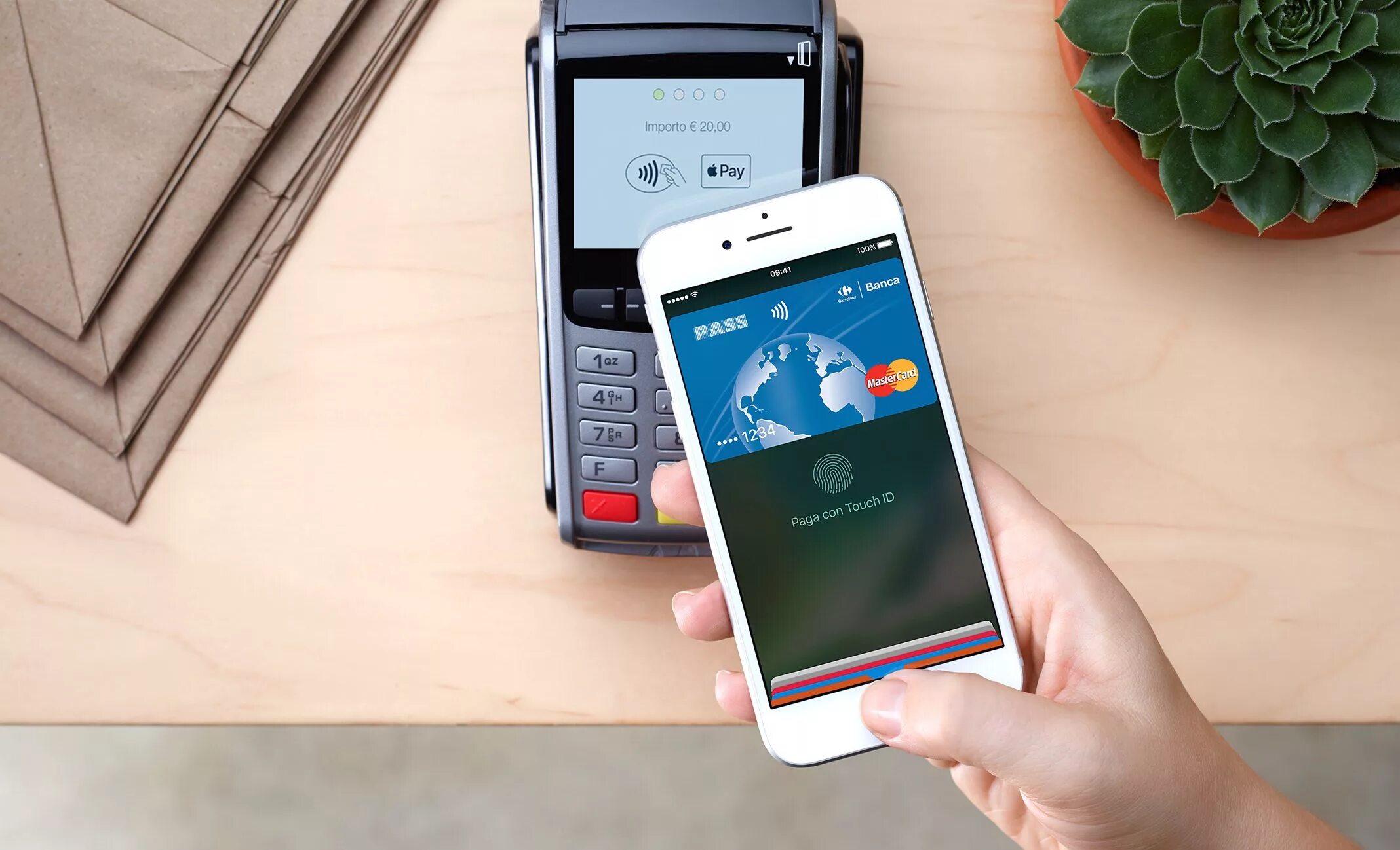 Apple pay. Что такое Apple pay на айфоне. Оплата Apple pay. Apple pay чехол. Как расплачиваться телефоном айфон